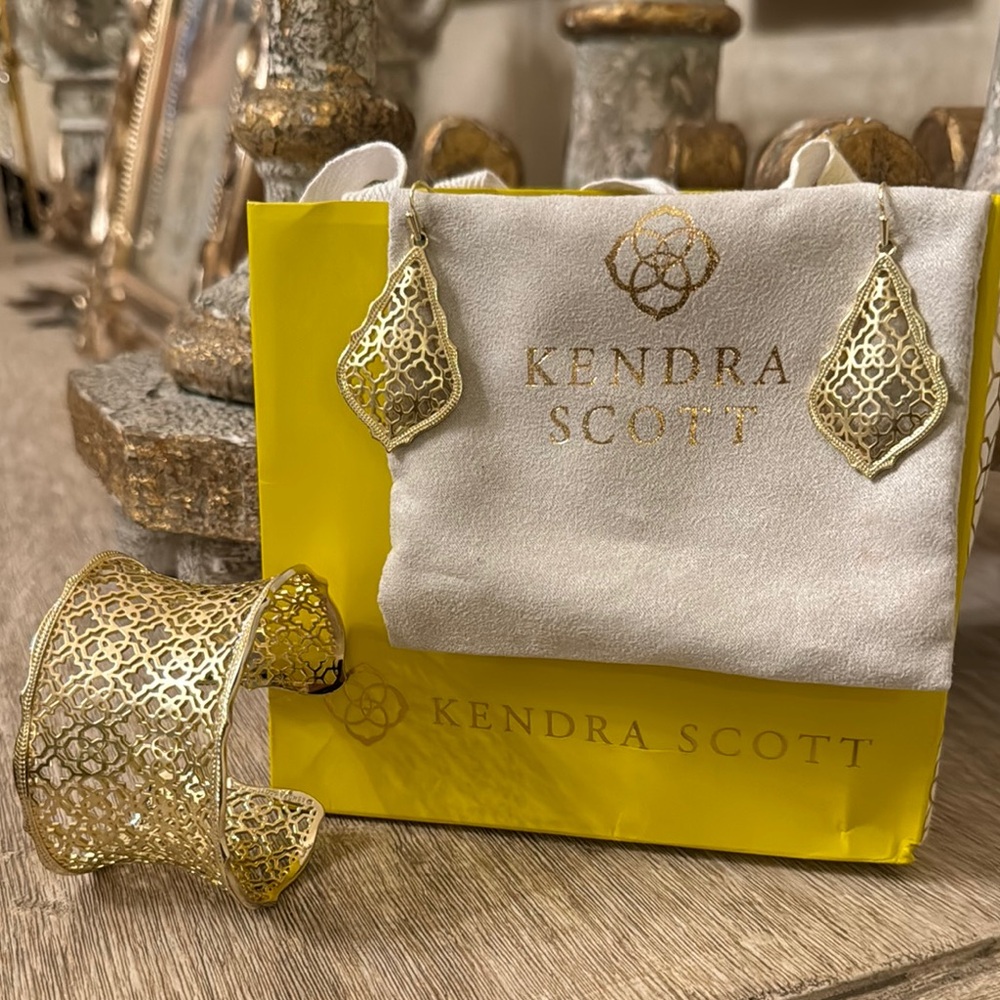Kendra Scott Gold Filigree Jewelry Set